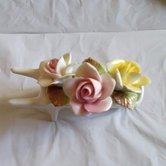 Royale Stratford Handcrafted Porcelain Flower Cart - Picture 6 of 8